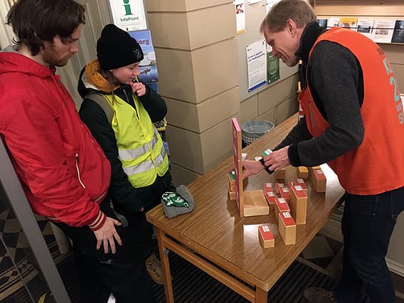 Olika höga klossar som visar klimatpåverkan