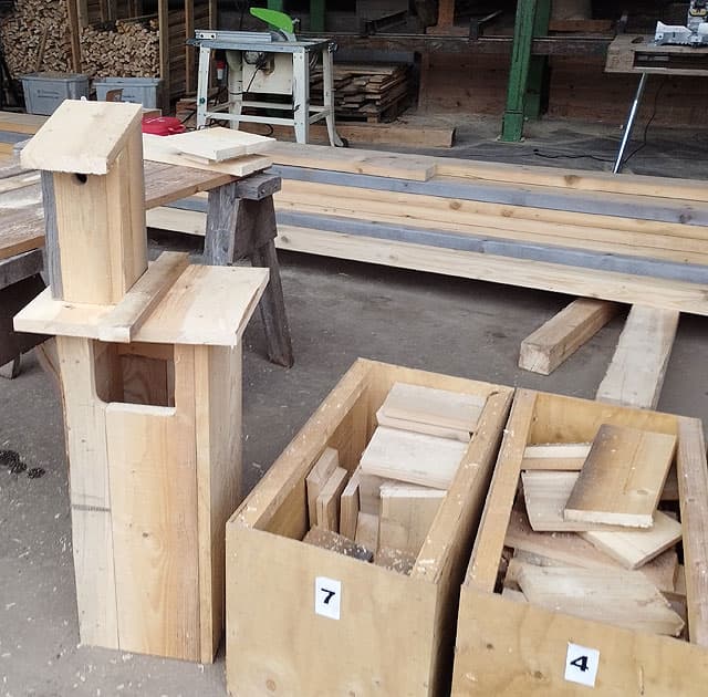 Byggsatser för fågelholkar